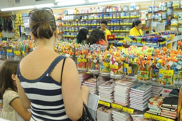 Pesquisar é a principal dica para economizar na compra de material escolar | Arquivo Agência Brasil