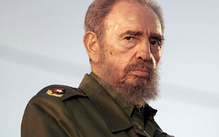 O líder cubano Fidel Castro fotografado em evento em Holguín. Foto: Jose Goitia/The New York Times