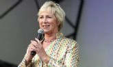 Pam Rhodes é escritora e apresentadora de um programa no canal BBC I Foto: Reprodução