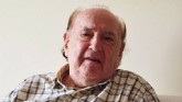 Francisco Balkanyi, de 88 anos, relembra como escapou da morte durante nazismo (Foto: Flávia Nogueira/BBC Brasil